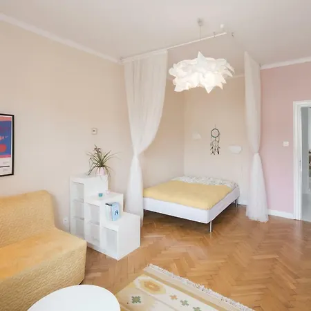 Apartament Swietojanska